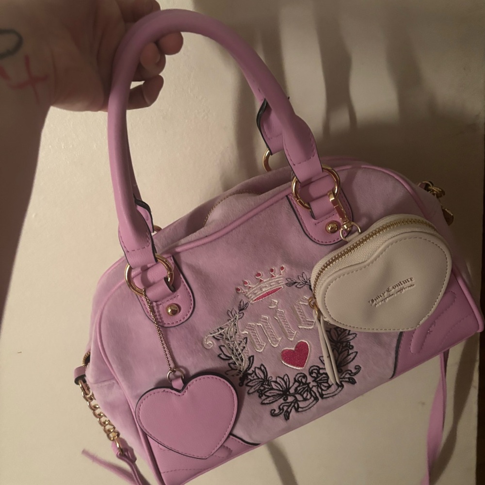 Real authentic Juicy Couture Pink Handbag with Heart Accents charms ✨✨